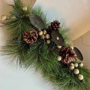 Christmas centre piece candle holder pine